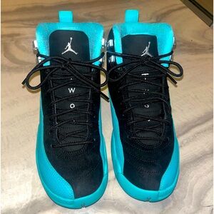 Air Jordan 12 GS Hyper Jade SIZE 7Y